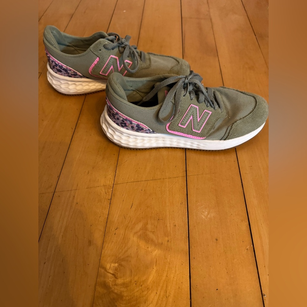 New Balance Kids Sneakers in Green and Pink